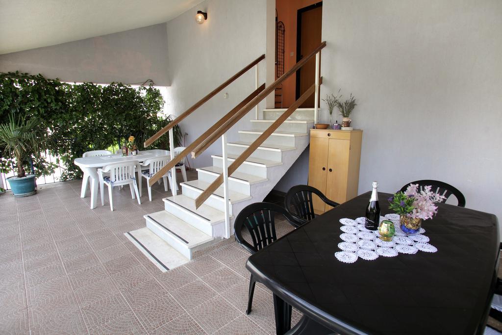 Apartments Irena トロギール エクステリア 写真