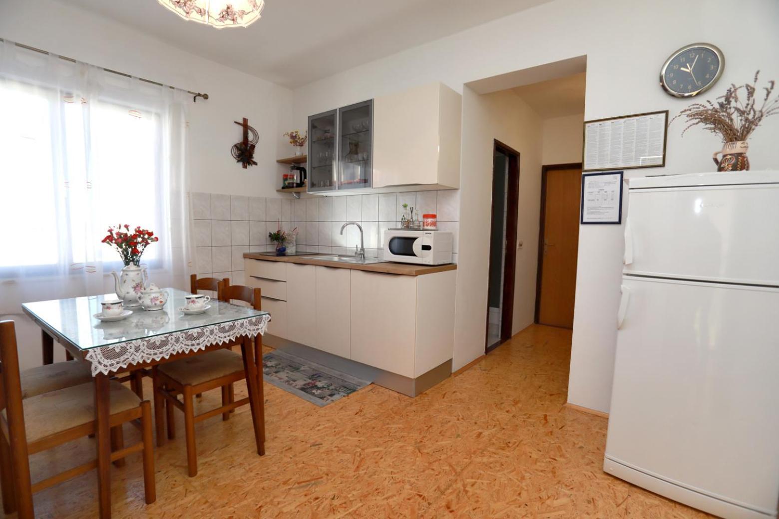 Apartments Irena トロギール エクステリア 写真