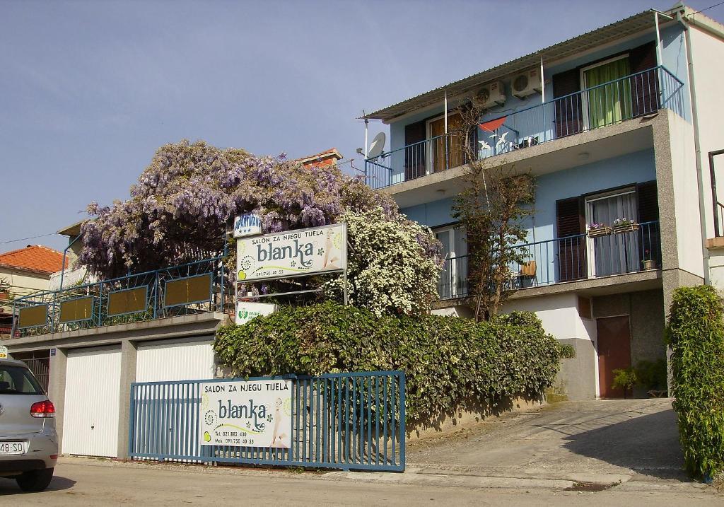 Apartments Irena トロギール エクステリア 写真